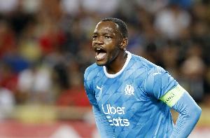 14個(gè)賽季613場(chǎng)比賽！馬賽官方宣布退役曼丹達(dá)穿過(guò)的30號(hào)球衣