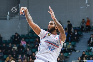 媒體人：山東男籃外援克里斯暫定11月5號左右回到球隊(duì)