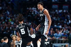 歷史首次！第一次有4人都在常規(guī)賽揭幕戰(zhàn)得分上40+