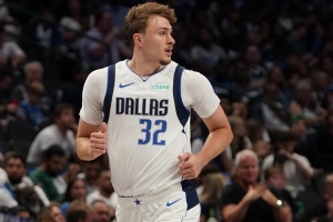 卡斯?fàn)枺焊ダ窠裉焱痘@表現(xiàn)不佳 但他的鎮(zhèn)定超出我的預(yù)期&比我強(qiáng)