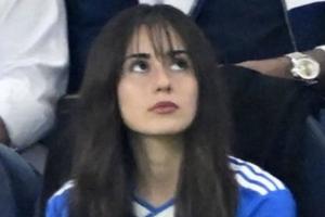 郎才女貌??居萊爾攻防俱佳斬獲歐冠MVP，20歲女友現(xiàn)場(chǎng)觀戰(zhàn)??