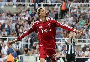 ?；倏耍何艺J(rèn)為搭檔伊薩克首發(fā)效果很好，我們可以一起進(jìn)步