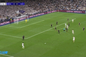 終于破僵！維尼修斯1v3突破射門中柱， 貝林厄姆補射收獲賽季首球