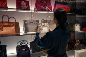 C羅3天工資而已……喬治娜公開(kāi)私人豪華衣帽間 總價(jià)值達(dá)180萬(wàn)美元