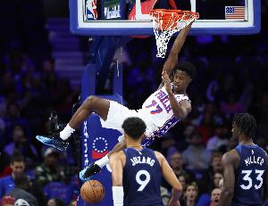 0.00001%的概率！這是埃奇庫(kù)姆的奇跡 恩比德喬治有危機(jī)感了嗎？