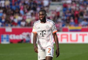 法爾克：皇馬、切爾西競爭免簽于帕，拜仁很想留他但簽字費是問題