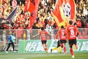 中超遼寧德比！遼寧鐵人沖超成功，下賽季將與大連英博上演德比