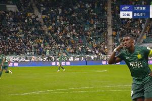 聯(lián)賽第22球！達(dá)萬助攻，法比奧搶射破門，國安1-0領(lǐng)先海牛！