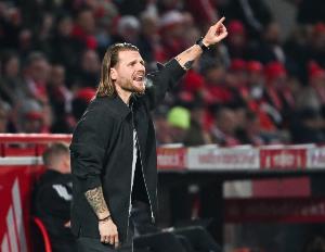 門興主帥：少一人作戰(zhàn)超過80分鐘，為球隊展現的面貌感到無比自豪