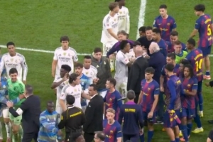 要素拉滿??國家德比回來了！紅牌點(diǎn)球賽前放話賽后沖突一樣不缺