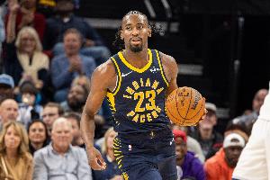 最后關(guān)鍵罰籃不中！內(nèi)史密斯三分12中5貢獻(xiàn)18分8板2助