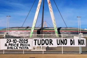 圖多爾遭解雇！尤文部分球迷掛橫幅抗議：圖多爾是我們中的一員