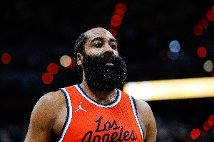 助攻大師0助場(chǎng)次盤點(diǎn)：哈登32次 納什33次 保羅1次 詹姆斯兩次