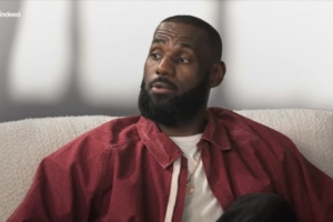 詹姆斯：我最看重隊(duì)友的可靠和努力 我與不努力工作的人沒(méi)有共鳴