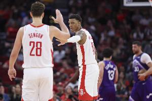 休斯敦申老師！申京談助攻：我就是努力找到手感熱的隊友