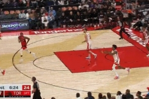 快打旋風(fēng)？阿門直接長傳 杜蘭特接球三大步雙手暴扣！