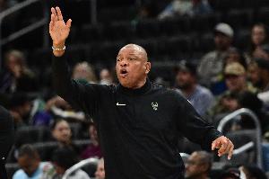 媒體人：對老里執(zhí)教水平得重新定義了 雄鹿讓東部競爭更有意思