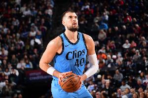 兢兢業(yè)業(yè)！祖巴茨7中5貢獻14分11板3帽  罰球4中4