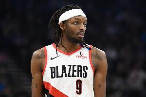 格蘭特罰球準絕殺！媒體人：開拓者最后這一攻一防有點說法