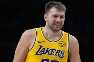 格里芬：東契奇掌控比賽節(jié)奏的能力無人能及