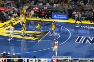 一飛沖天！杰倫-約翰遜送擊地長(zhǎng)傳 里薩謝滑翔雙手暴力砸扣