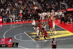 已臻化境！約基奇不看人送四分衛(wèi)精準(zhǔn)長(zhǎng)傳 沃特森接球上籃打中