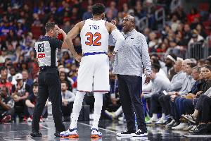 唐斯談3連敗：本來(lái)都能贏的 上賽季我們能贏下那些勢(shì)均力敵的比賽