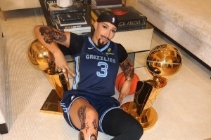 波普一臉懵逼！波普妻子萬圣節(jié)Cosplay波普本尊