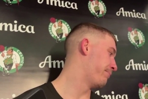 三分5中4得到17分！謝爾曼談心態(tài)：只要能贏球我愿做任何事