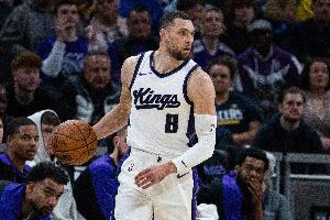 關鍵切球確保勝利！拉文17中8&6記三分砍下31分4板2助1斷