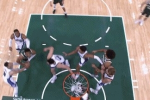 不給機會！拉文切掉字母哥籃板&雄鹿錯失絕平機會