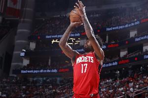 替補(bǔ)神準(zhǔn)！伊森4記三分球拿到12分6籃板1蓋帽