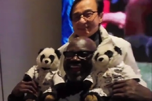 跨界聯(lián)動(dòng)！奧尼爾曬與成龍互動(dòng)：11月快樂