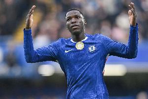 卡拉格：進(jìn)球的功勞應(yīng)該歸屬凱塞多，他在中場(chǎng)簡(jiǎn)直是一個(gè)怪物??