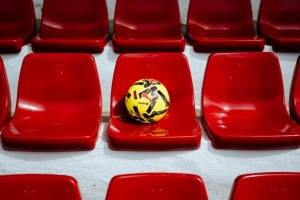 西甲官方發(fā)布25/26賽季冬季用球，靈感源自賽車運動