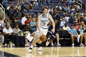 生涯新高！克尼佩爾17中9攻下24分6板5助1斷 正負值+20