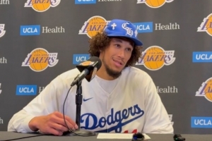 海斯談道奇奪冠：我以前是辛辛那提紅人的球迷 現(xiàn)在是道奇球迷了