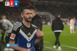 ??阿森納租將維埃拉德甲再度染紅情緒激動(dòng)，出戰(zhàn)5輪拿2張紅牌