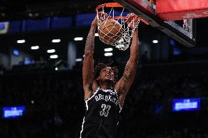 今天是盡力局！克拉克斯頓11中8拿到19分7板5助1斷3帽