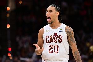 三分11中5得18分！大球：最想夸杰倫-泰森拼勁 他每天都全力以赴