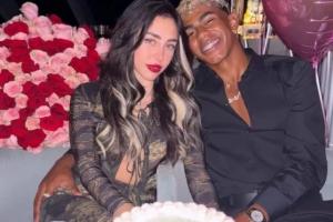 ??記者：前女友與亞馬爾分手后，被看到和知名博主一同參加派對