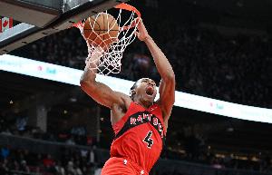 猛龍隊史至少15分10板5助5帽場次：巴恩斯3次 其他球員都是0