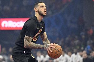 57投20中！大球：我們錯失了很多好的三分機會 有空位要果斷出手