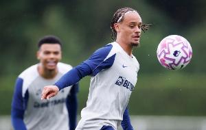 奧哈拉：感覺熱刺簽下西蒙斯就像曼聯(lián)引進安東尼，我已對他厭倦