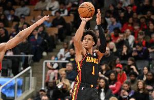 飛起來了！老鷹第二節(jié)打出30比19一舉反超騎士