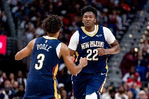 手感冰涼！普爾半場(chǎng)5中0僅靠罰球拿到4分 三分4中0