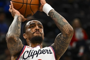 科林斯談球隊化學(xué)反應(yīng)：我們是一支新球隊 要努力成為一名好隊友