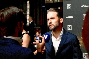 布魯日總監(jiān)：如果巴薩能讓亞馬爾重新專注足球，那一切都會好起來