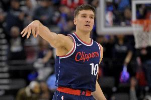 誰會掉隊？隊記：盧暗示根據(jù)10-15場樣本 輪換預(yù)計從10人縮為9人