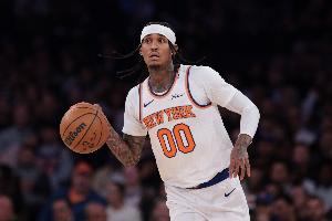 找回手感！克拉克森第二節(jié)4投3中&3罰全中 單節(jié)得分上雙